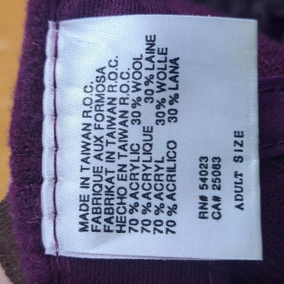 Vintage Disney's Eeyore embroidered character leather pulltab violet purple hat - Picture 8 of 8